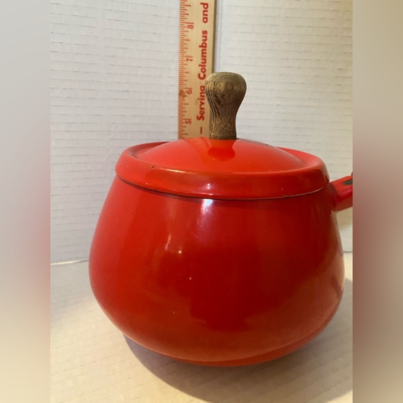 Red enamel VTG rustic fondue pot saucepan - Picture 6 of 9
